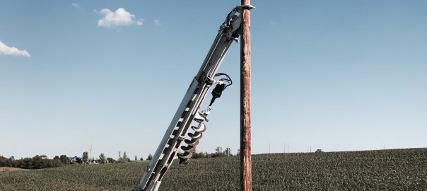 OPPD Pole Truck